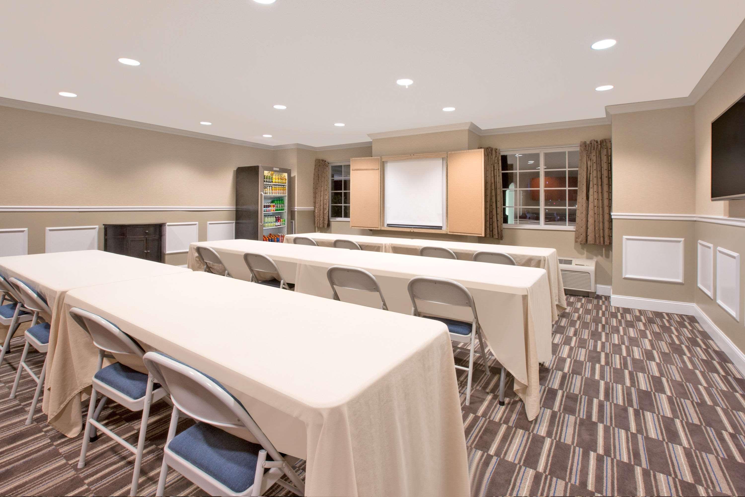 Microtel Inn & Suites By Wyndham Gardendale Exterior foto